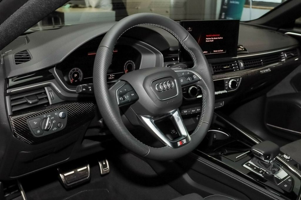 AUDI A5 Sportback 50 TDI quattro tiptronic S-line | černá s černou alcantarou | německé předváděcí auto skladem